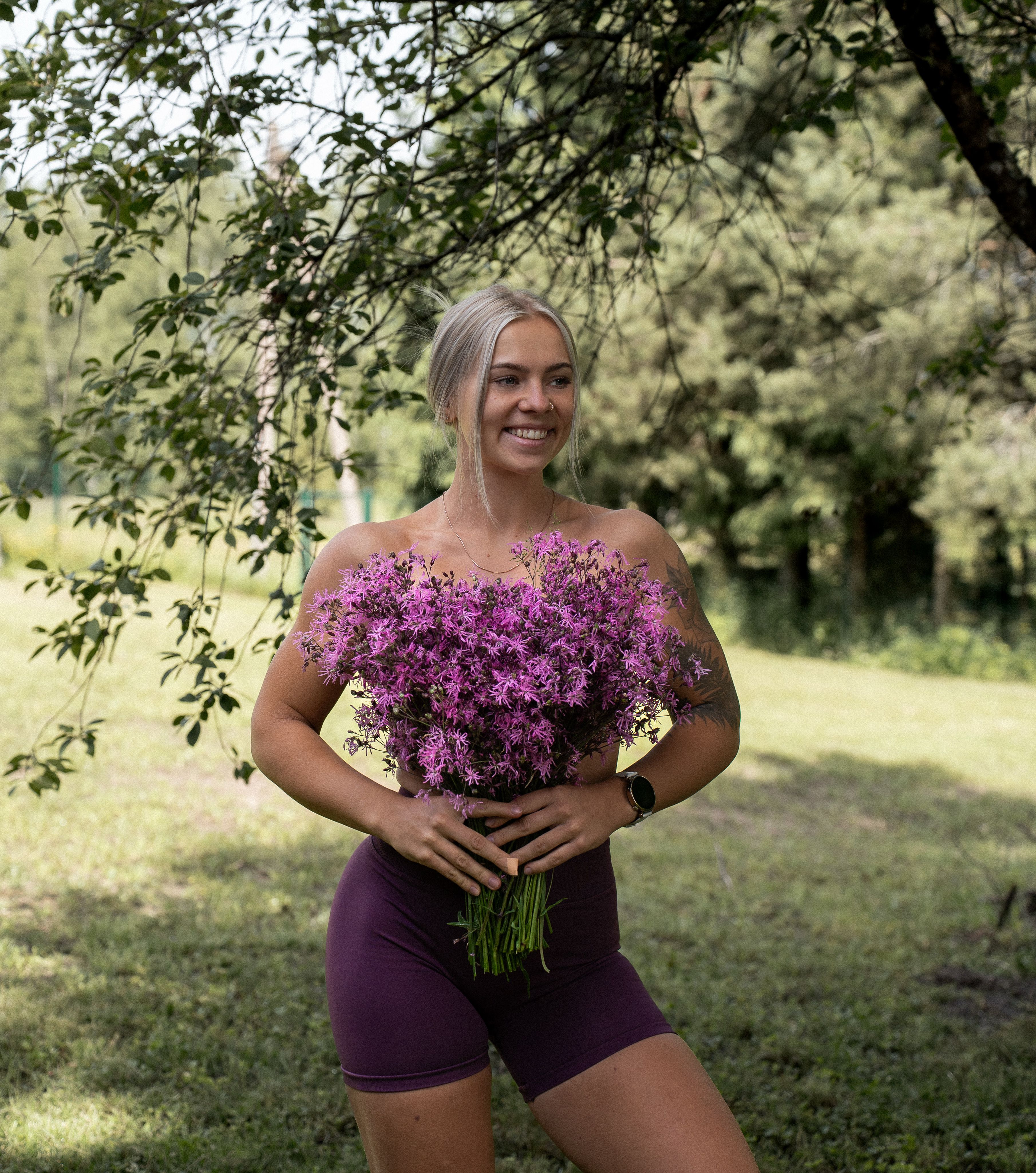 Päike südames ja liblikad kõhus! 💜