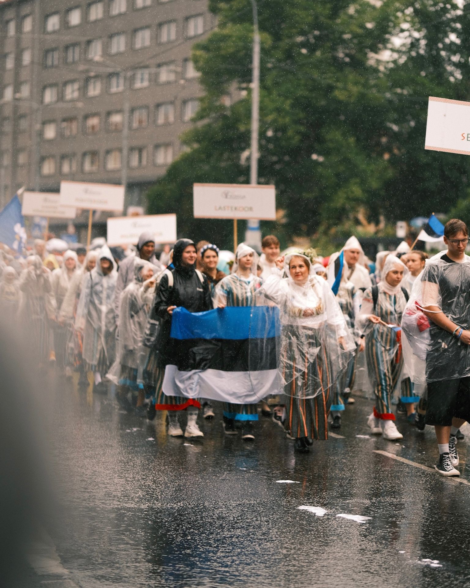 2025 aasta suve märksõnad siiani on vihm ja laulupidu.