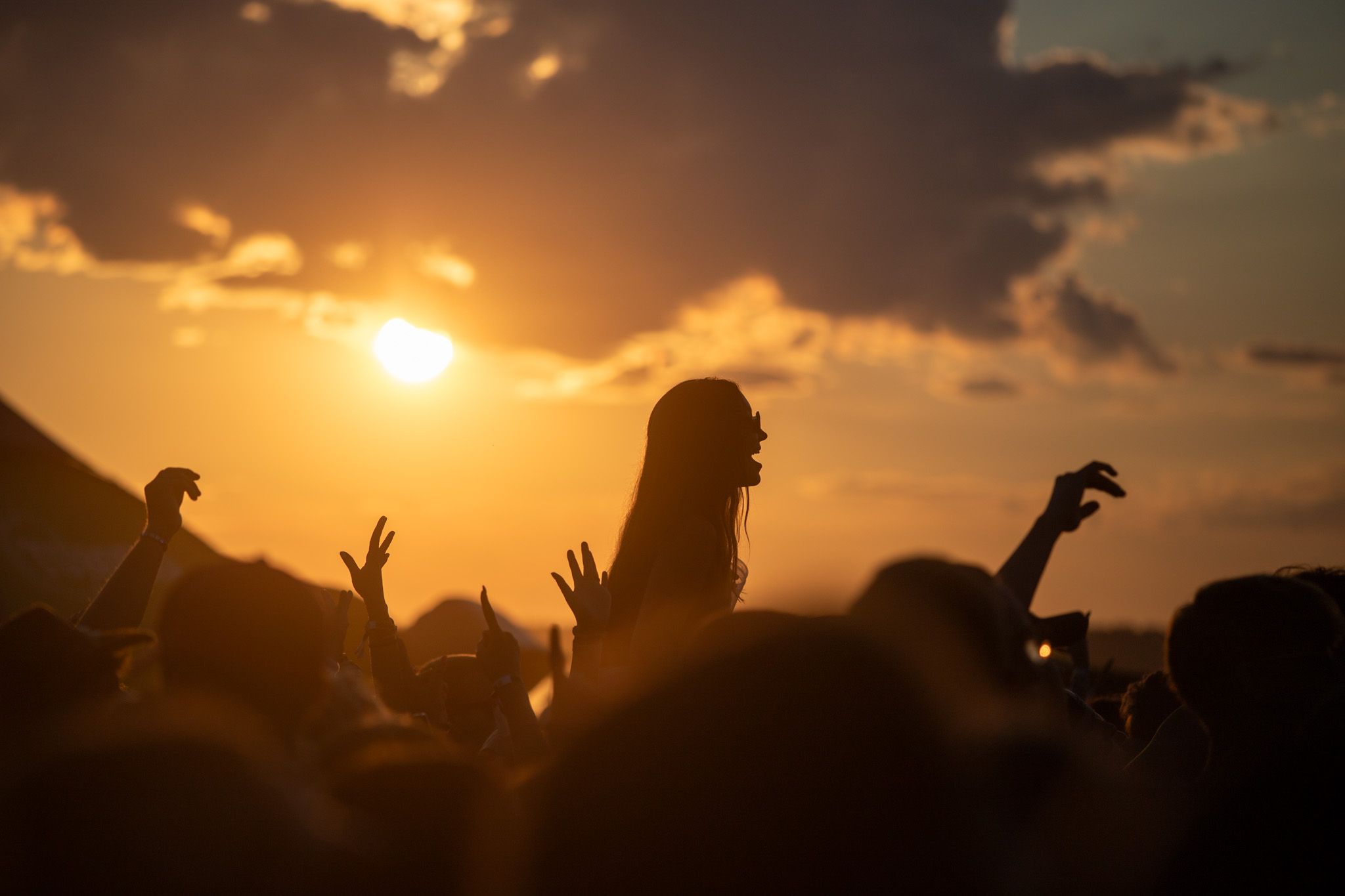 Festivali nautimine päikeseloojangu saatel