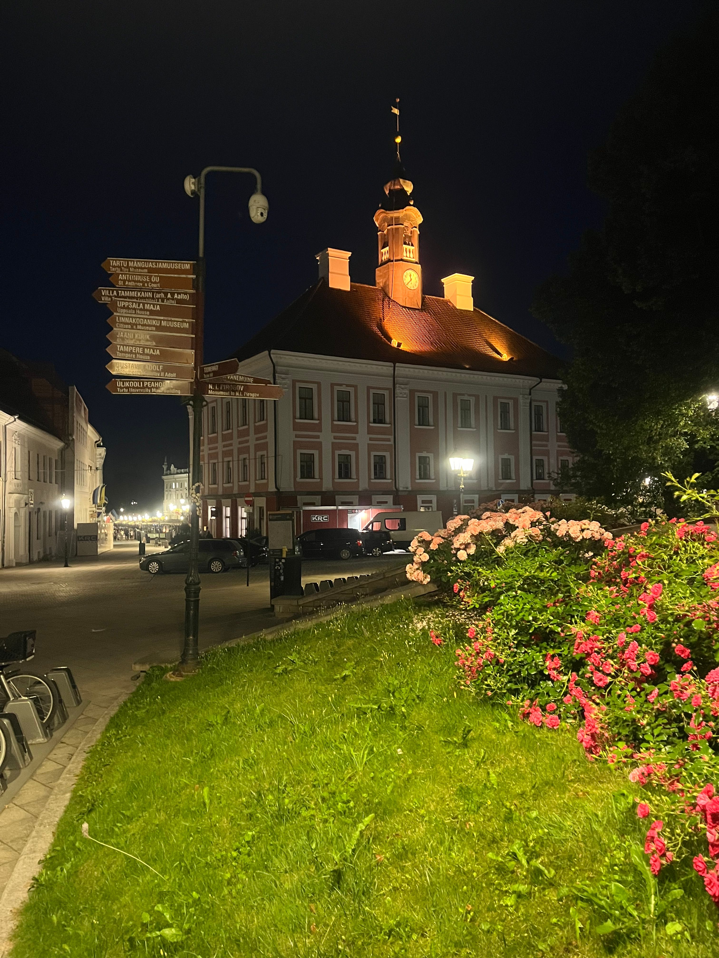 suveõhtu vanalinnas 